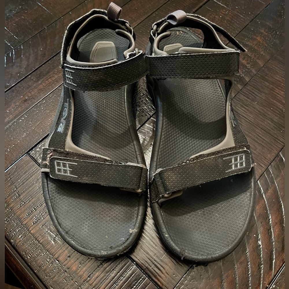 Size 11 Tevas Sandals